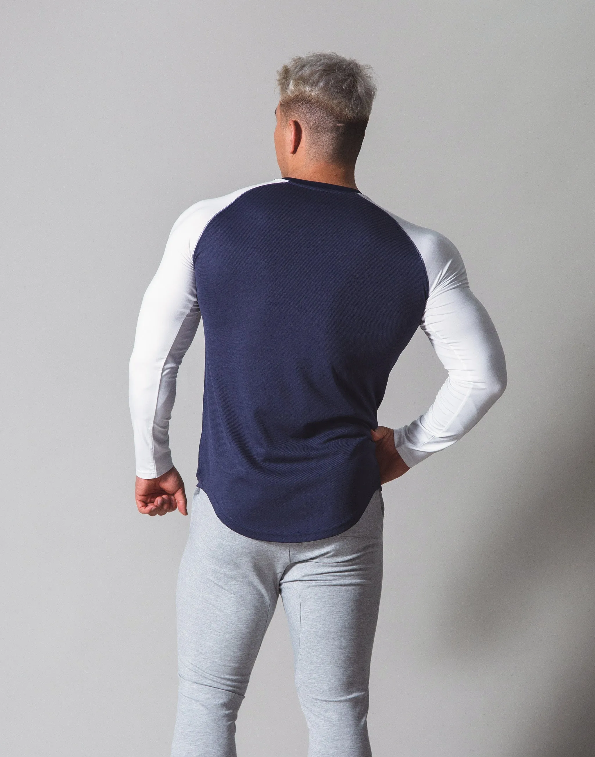 Combi Mesh Training Long Sleeve v2 - Navy