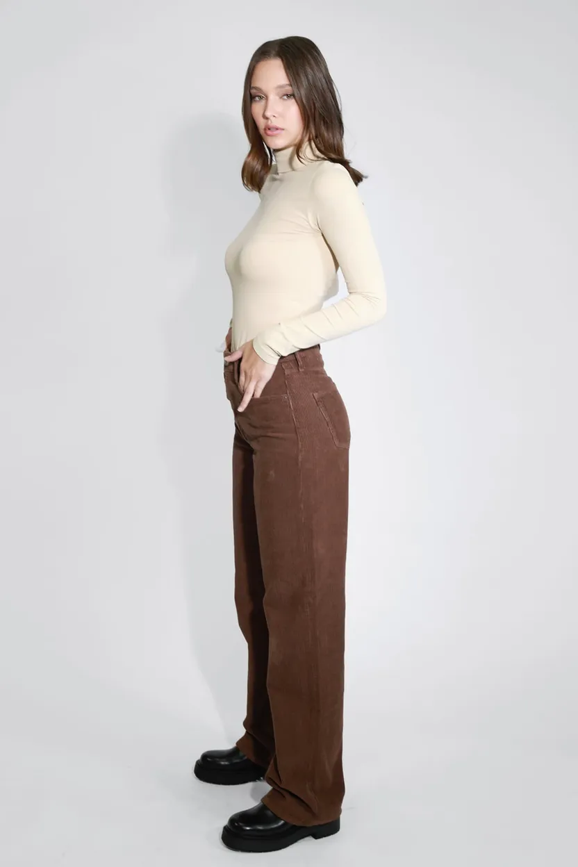 Nikibiki - Foldable Turtle Neck Top