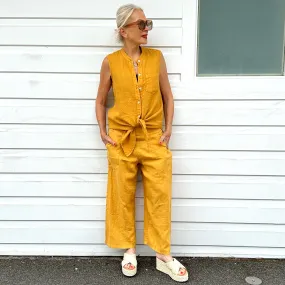 Sleeveless Tail Shirt