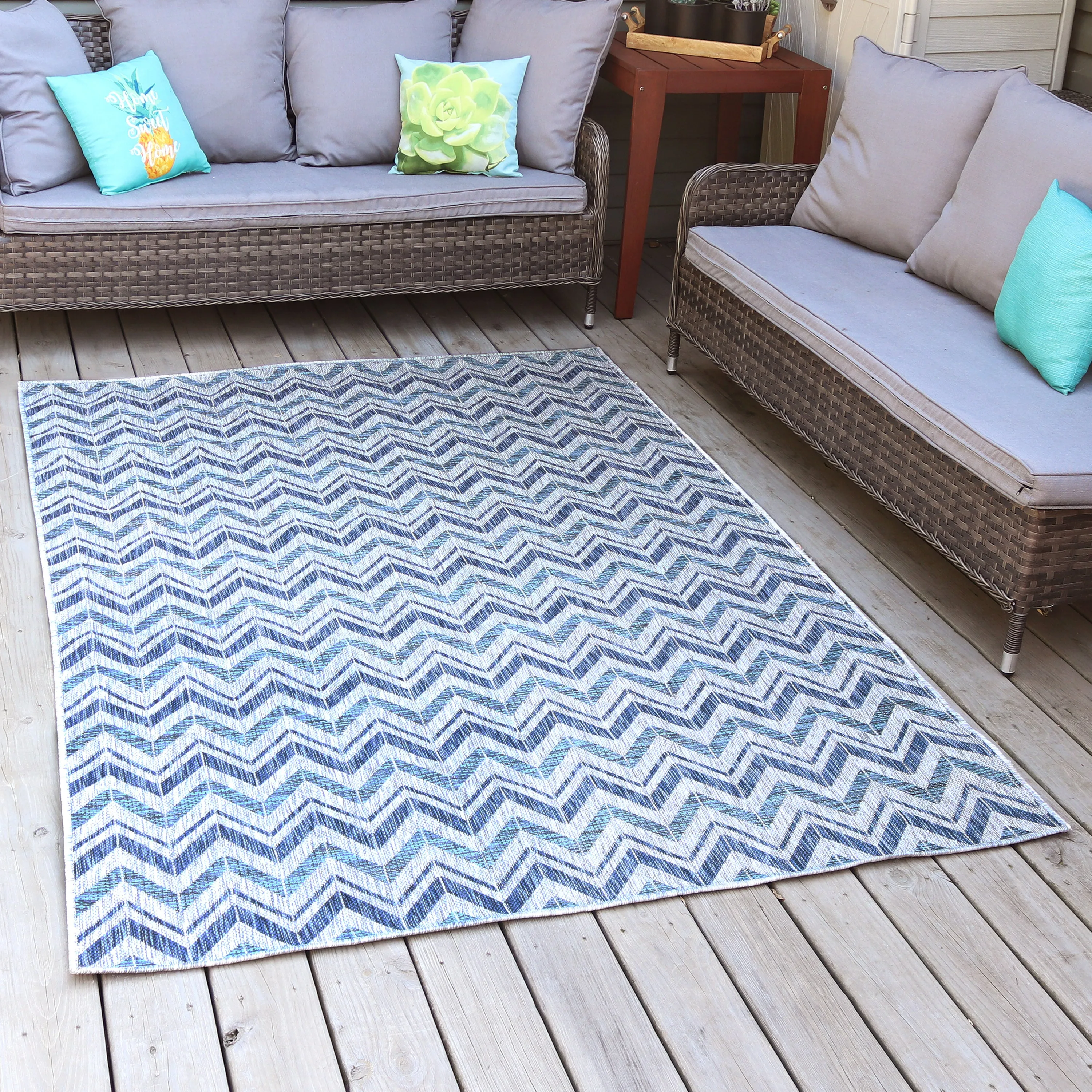 Sunnydaze Indoor or Outdoor Patio Area Rug